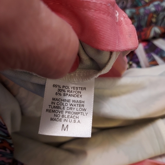 Cover charge top and shaw coverup med Nwot - Picture 10 of 10